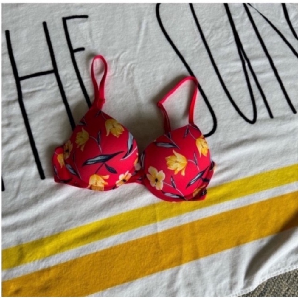 Victoria's Secret Floral Bra - Picture 8 of 13